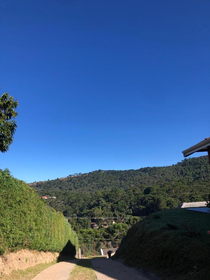 Casa Aconchegante Na Montanha Lejlighed Campos do Jordão Eksteriør billede