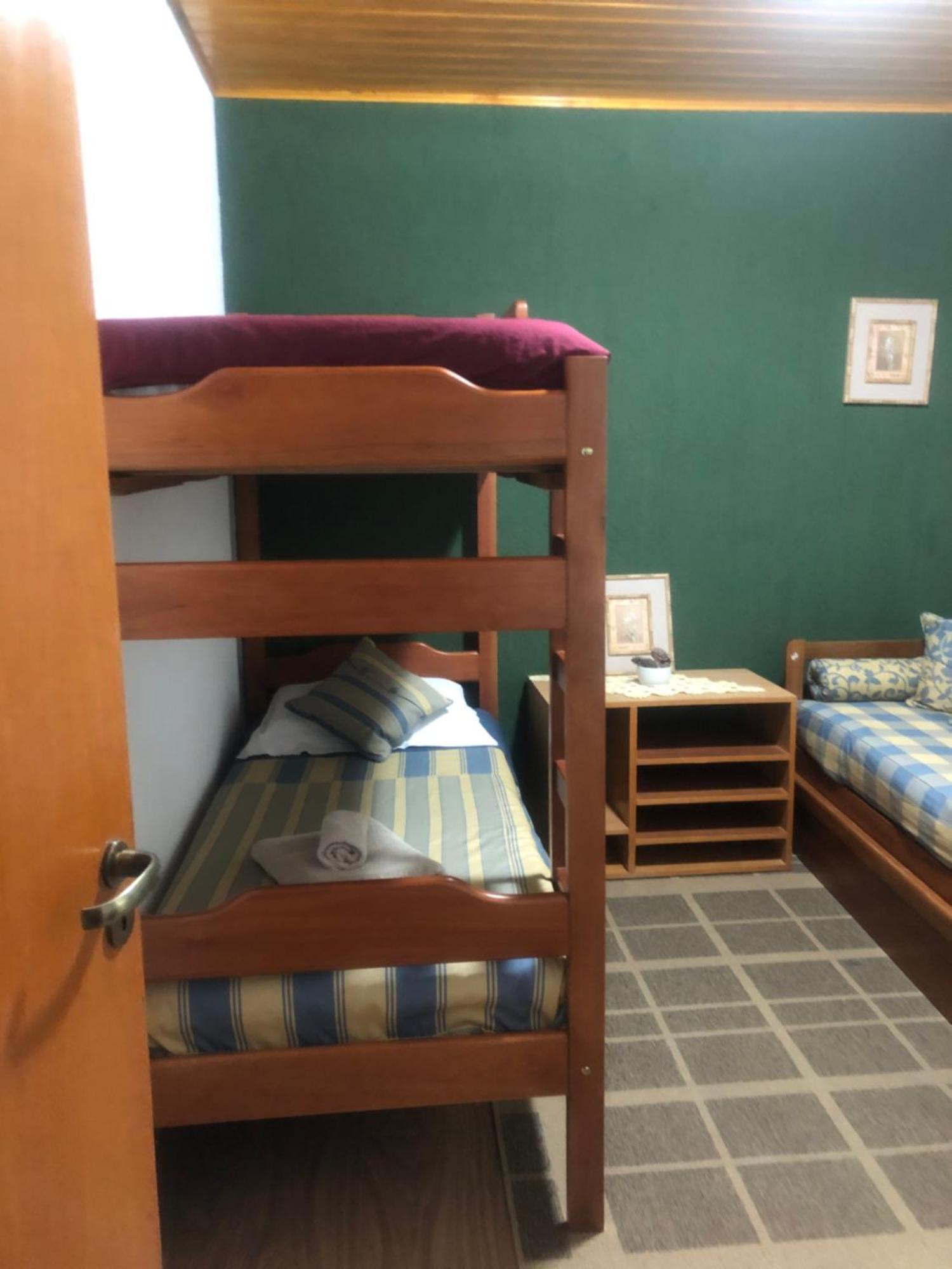 Casa Aconchegante Na Montanha Lejlighed Campos do Jordão Eksteriør billede