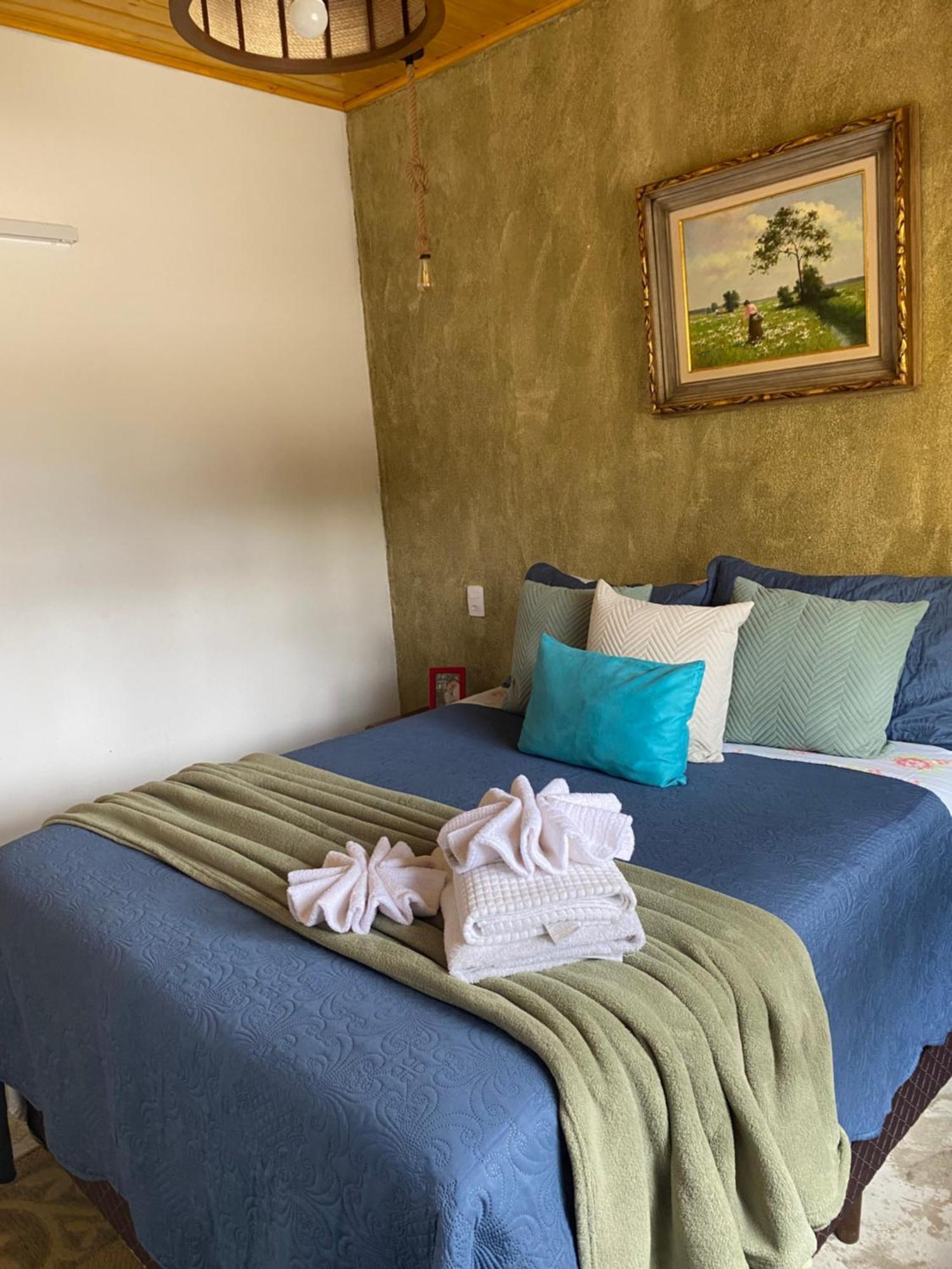 Casa Aconchegante Na Montanha Lejlighed Campos do Jordão Eksteriør billede